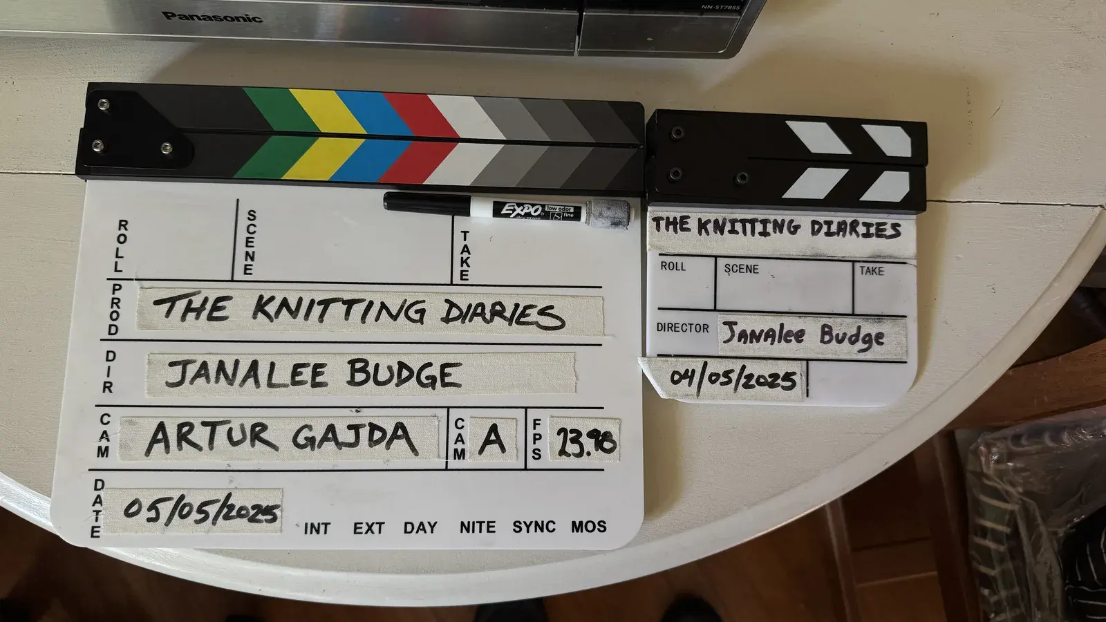 The Knitting Diaries slate naming Janalee Budge and Artur Gajda